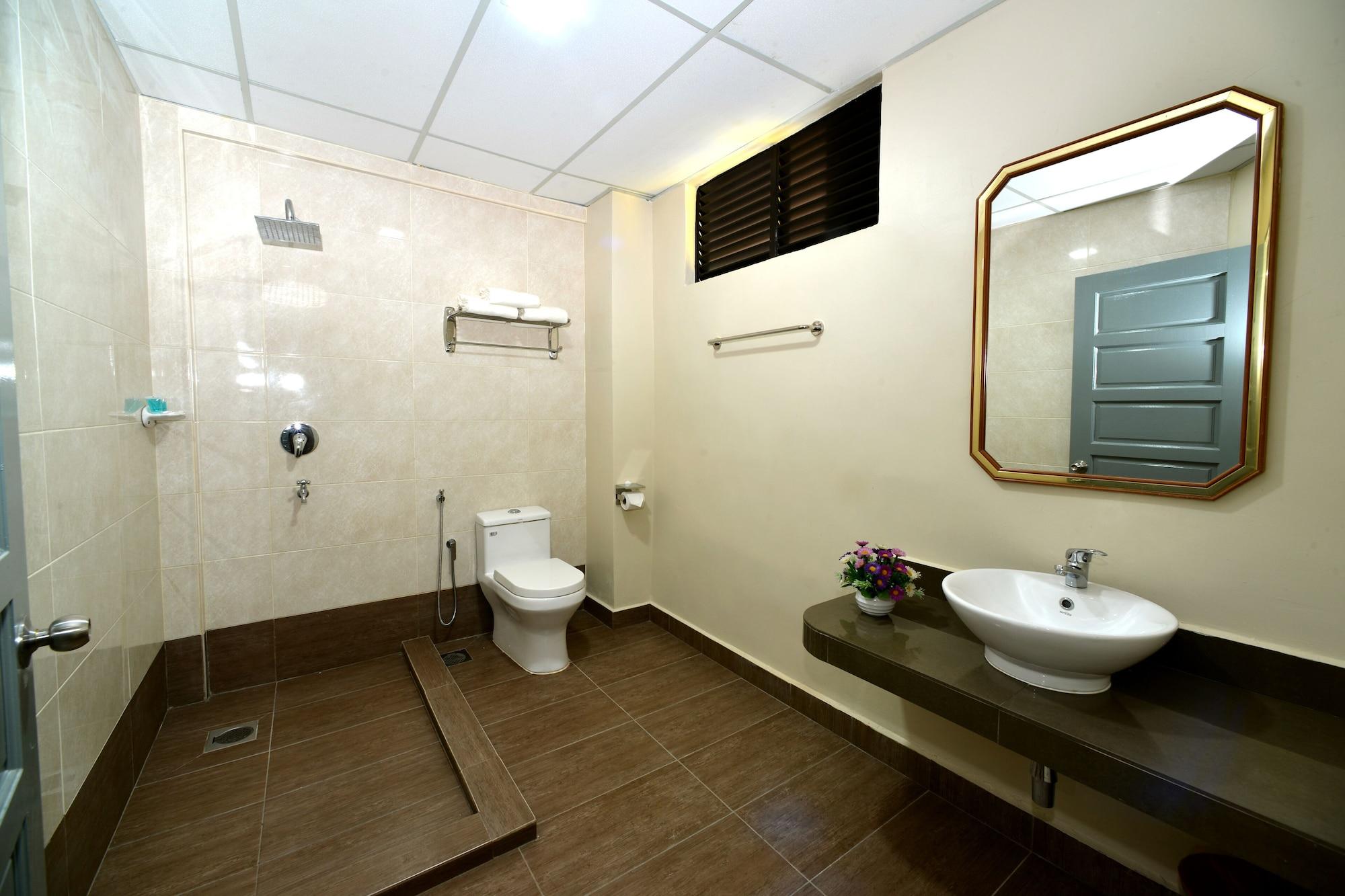 Classic Boutique Hotel Куантан Екстер'єр фото