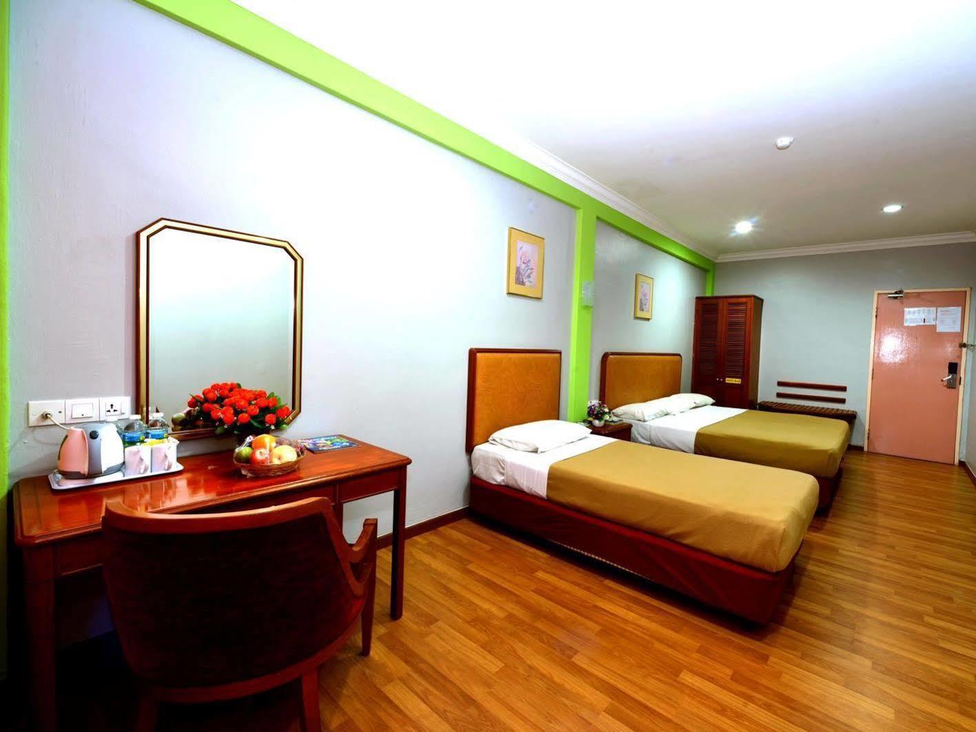Classic Boutique Hotel Куантан Екстер'єр фото