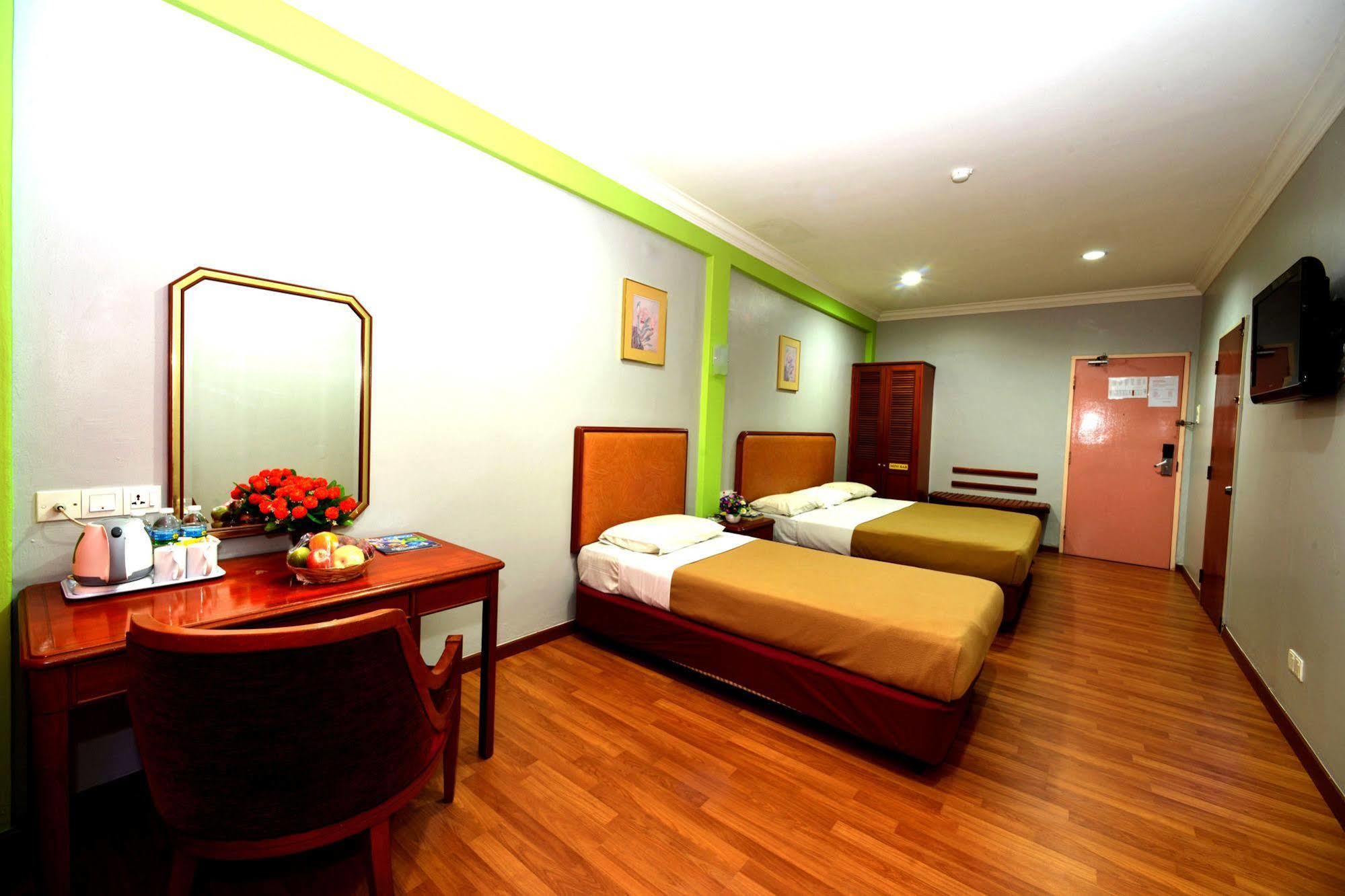 Classic Boutique Hotel Куантан Екстер'єр фото